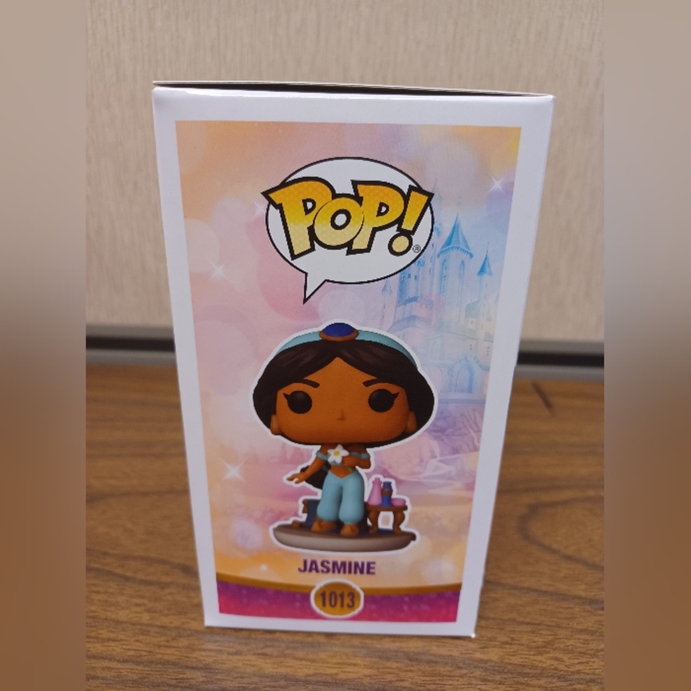 Funko Pop Disney Princess Jasmine #1013 Vinyl Figure In Pop Protector - Picture 4 of 7